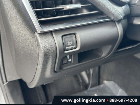 Used 2021 Cadillac CT5 Luxury w/ Cold Weather Package image 18