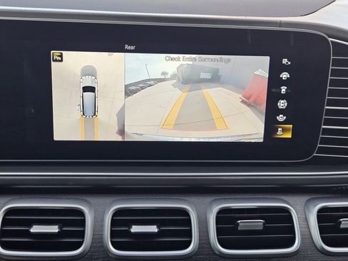 Certified 2023 Mercedes-Benz GLS 63 AMG 4MATIC image 17