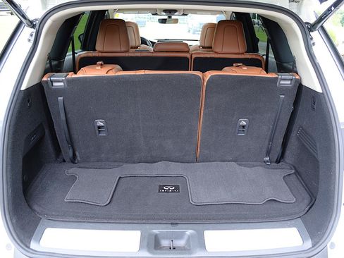 Used 2023 INFINITI QX60 Sensory w/ Cargo Package AWD/4WD image 16