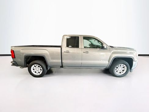 Used 2017 GMC Sierra 1500 SLE w/ SLE Value Package AWD/4WD image 5