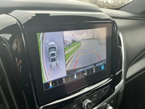 Used 2023 Chevrolet Traverse Premier AWD/4WD image 29