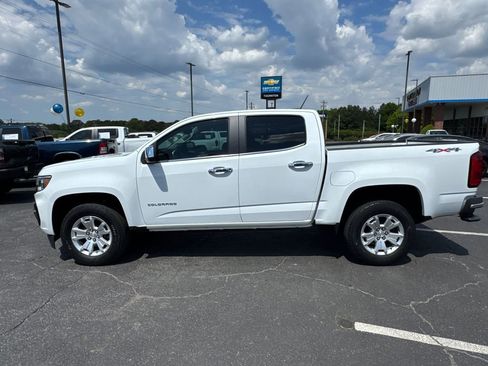 Used 2021 Chevrolet Colorado LT w/ Safety Package AWD/4WD image 9