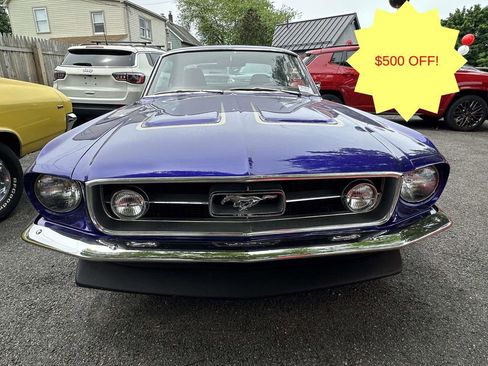 Used 2015 Ford Mustang Premium RWD image 8