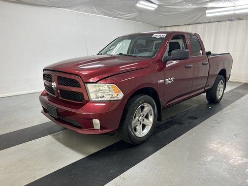 Used 2018 RAM 1500 Express w/ Express Value Package AWD/4WD image 5