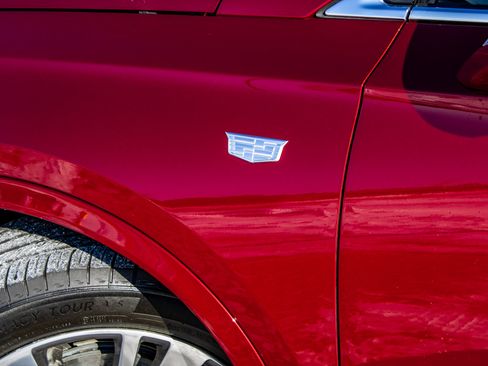 Used 2024 Cadillac XT6 Premium Luxury w/ Platinum Package image 9