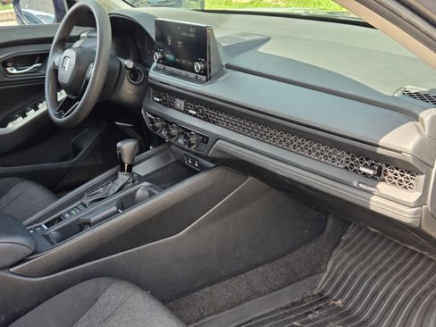 Certified 2023 Honda Accord EX image 29