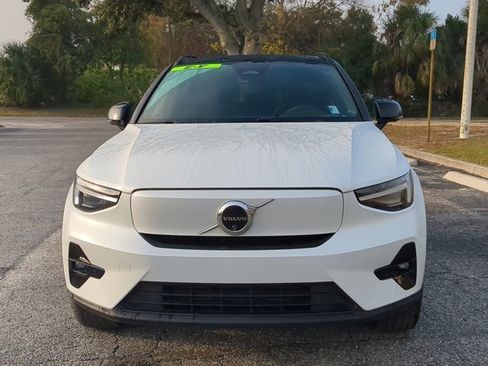 Used 2024 Volvo XC40 Recharge Plus w/ Protection Package Premier image 9