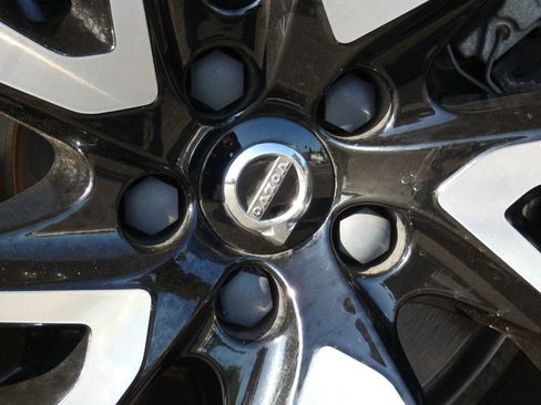 Used 2020 Volvo XC90 T6 Momentum image 21