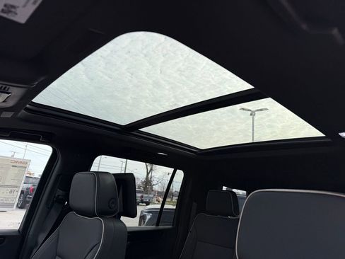 New 2026 GMC Yukon XL Elevation w/ Elevation Premium Package image 15