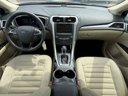 Used 2015 Ford Fusion SE FWD image 25
