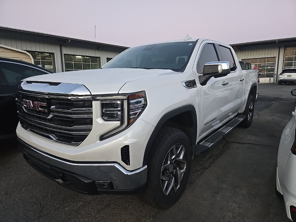 Used 2024 GMC Sierra 1500 SLT w/ SLT Premium Package AWD/4WD image 1