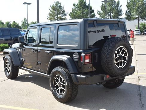 Used 2023 Jeep Wrangler Unlimited AWD/4WD image 8