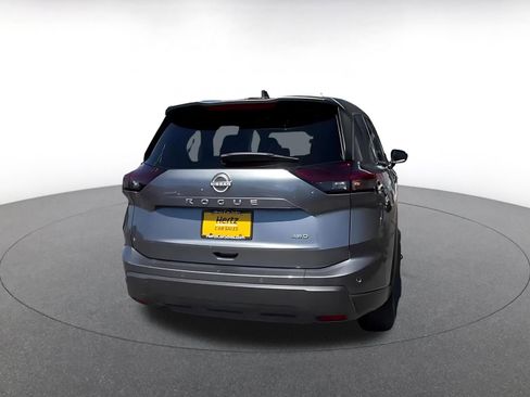 Used 2025 Nissan Rogue SV AWD/4WD image 15