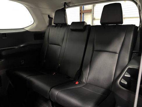Used 2026 Toyota Grand Highlander AWD image 54