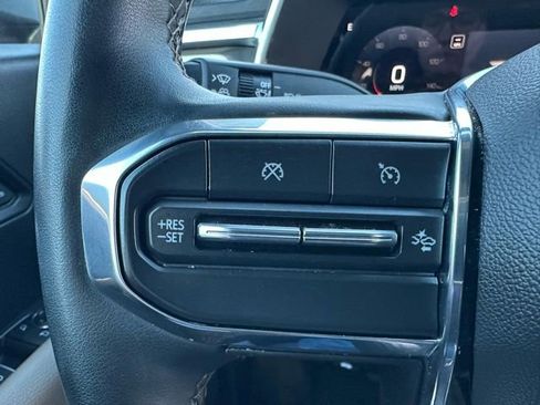 Used 2024 GMC Canyon Denali image 30