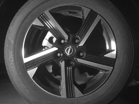 Used 2025 Nissan Sentra SV image 15