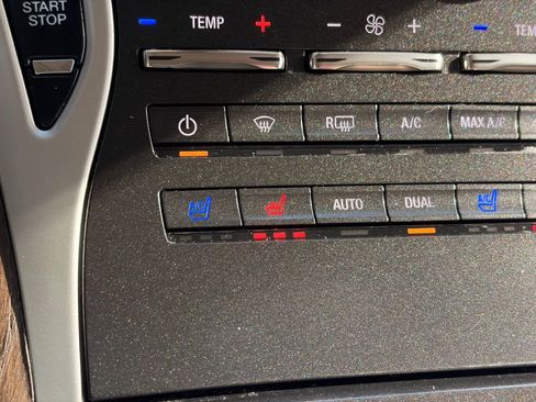 Used 2017 Lincoln MKX Reserve w/ Lincoln MKX Climate Package AWD/4WD image 80