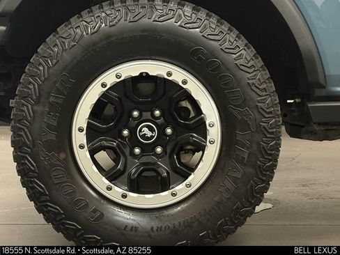Used 2022 Ford Bronco Badlands AWD/4WD image 9
