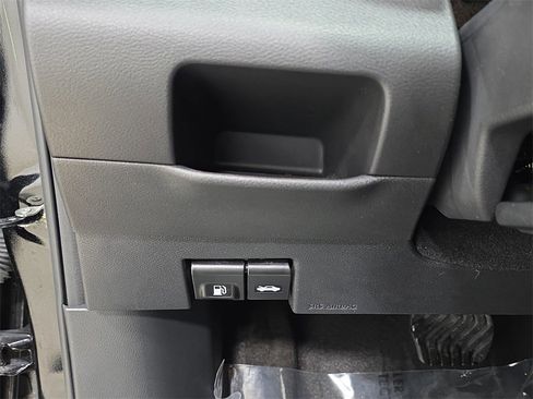 Used 2023 Nissan Kicks SV image 26