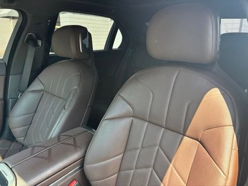 Certified 2024 BMW i7 xDrive60 AWD/4WD image 19
