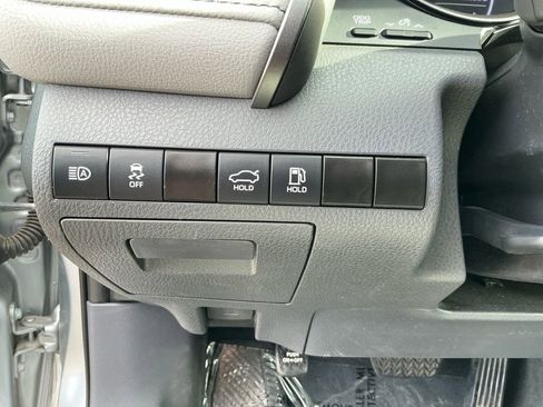 Used 2024 Toyota Camry SE image 24