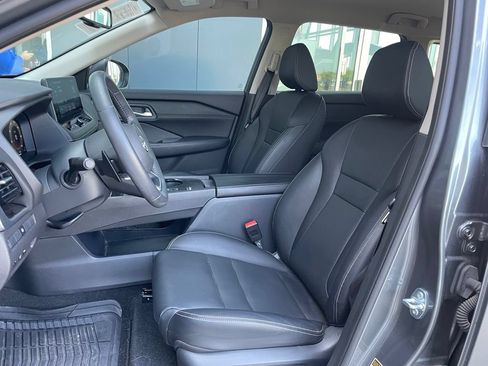 Certified 2024 Nissan Rogue SL FWD image 11