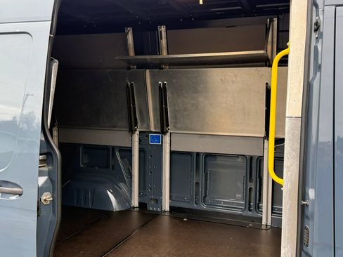 Used 2019 Mercedes-Benz Sprinter 144 image 24