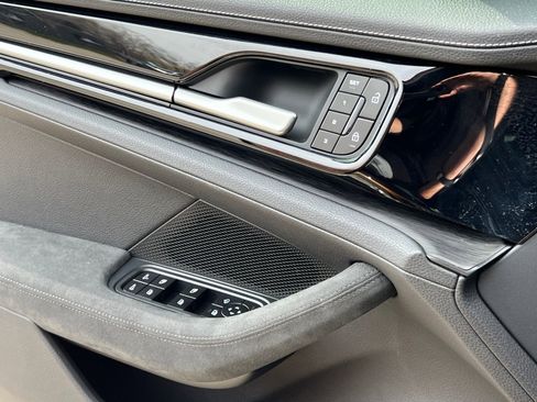 Certified 2026 Porsche Panamera GTS image 33