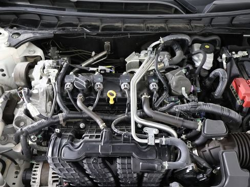 Used 2023 Nissan Altima 2.5 SR FWD image 17