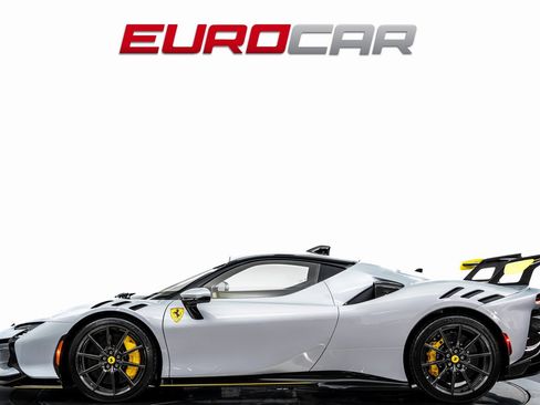 Used 2025 Ferrari SF90 Stradale XX image 2