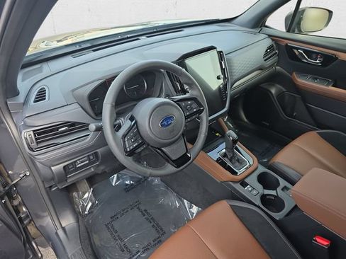 Used 2025 Subaru Forester Touring AWD/4WD image 16