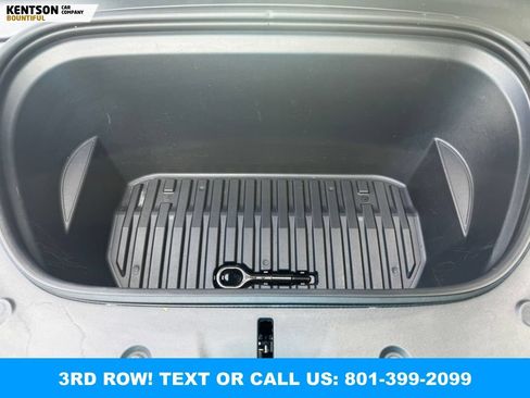 Used 2023 Tesla Model Y Long Range AWD/4WD image 30