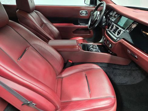 Used 2015 Rolls-Royce Wraith image 49