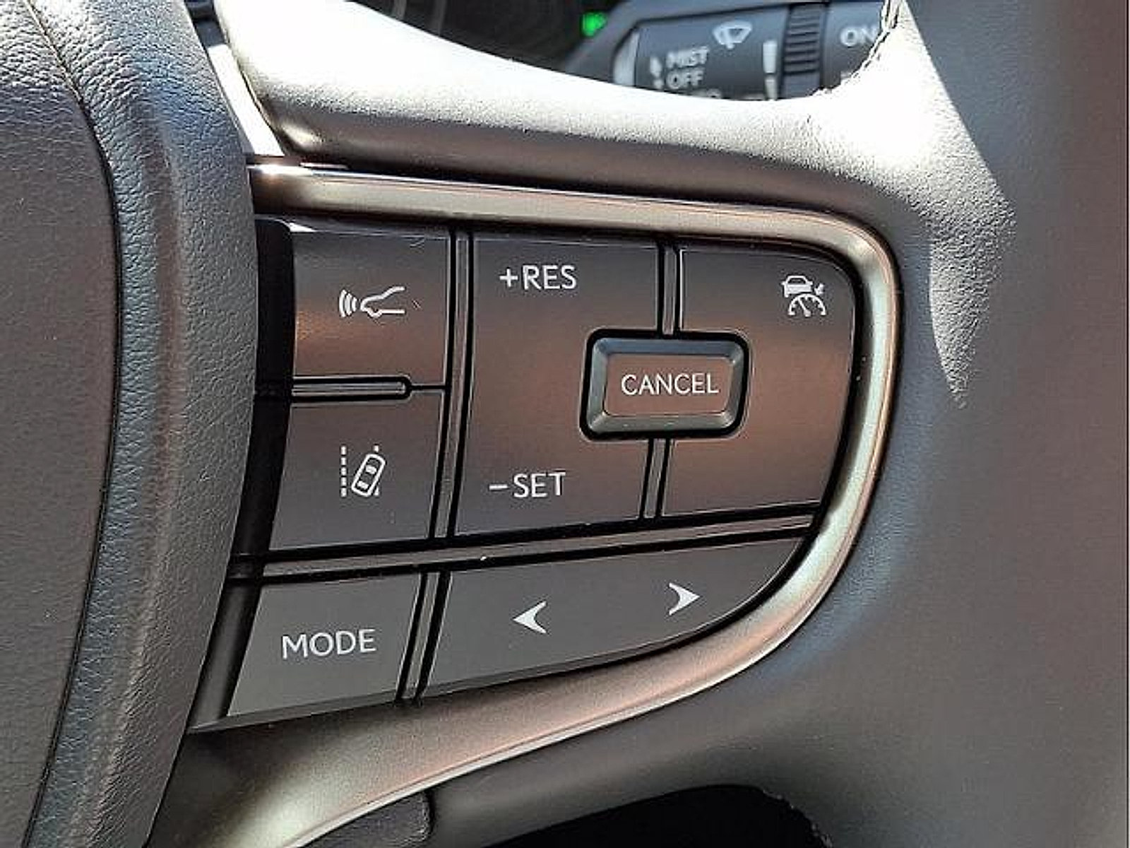 Certified 2024 Lexus UX 250h F Sport AWD/4WD image 22
