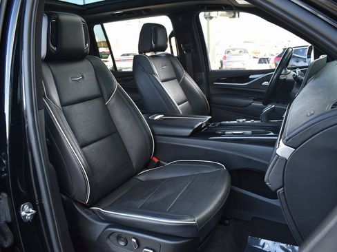 Used 2023 Cadillac Escalade ESV Sport image 23