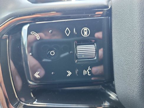 Used 2024 Land Rover Range Rover Evoque S AWD/4WD image 23