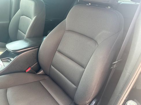 Used 2020 Chevrolet Malibu LS FWD image 18