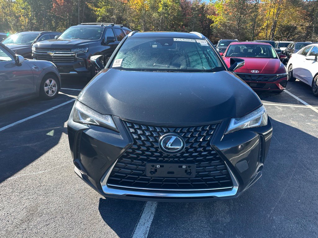 Used 2019 Lexus UX 200 w/ Accessory Package FWD image 2
