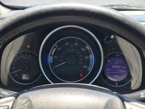 Used 2018 Honda Fit Sport image 10