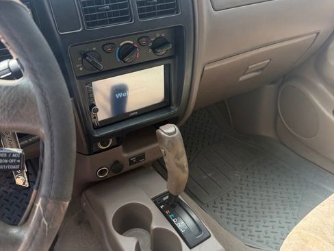 Used 2002 Toyota Tacoma PreRunner RWD image 14