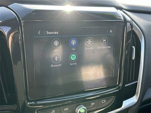 Used 2020 Chevrolet Traverse LT w/ LT Premium Package image 12