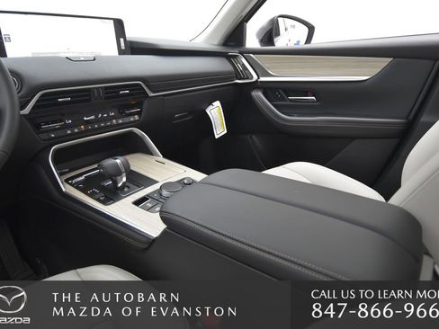 Certified 2025 MAZDA CX-70 Plug-In Hybrid w/ Premium Pkg image 29