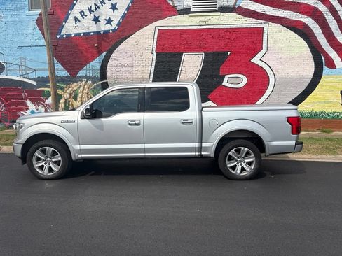 Used 2018 Ford F150 Platinum w/ Equipment Group 701A Luxury AWD/4WD image 3