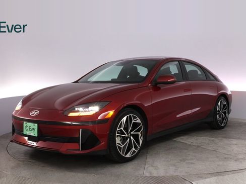 Used 2024 Hyundai Ioniq 6 Limited RWD image 2