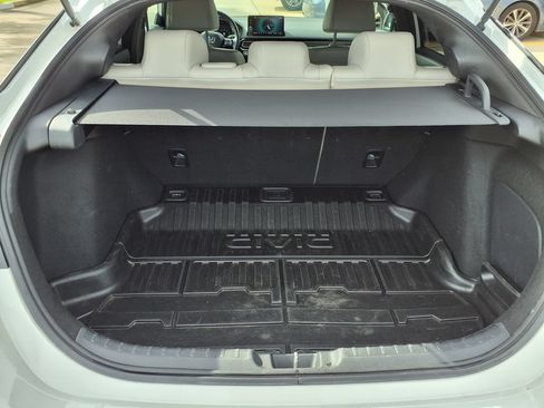 Used 2022 Honda Civic Sport Touring image 9