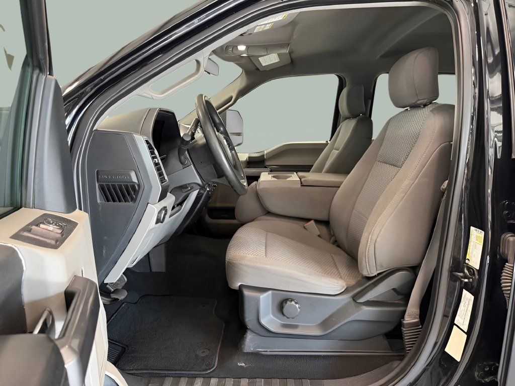 Used 2019 Ford F250 XLT AWD/4WD image 16