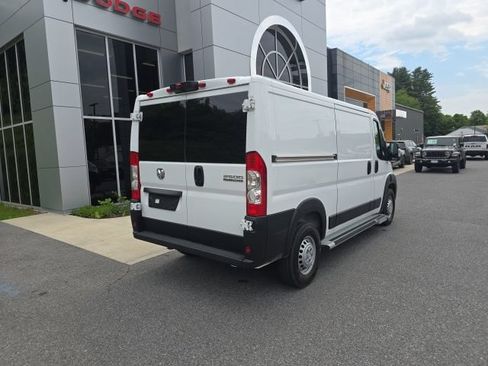 Used 2025 RAM ProMaster 2500 w/ U-Haul Equipment Group FWD image 6