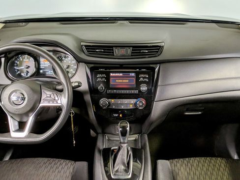 Used 2017 Nissan Rogue S w/ S Appearance Package image 22