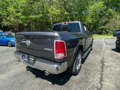 Used 2016 RAM 1500 Laramie w/ Convenience Group AWD/4WD image 8