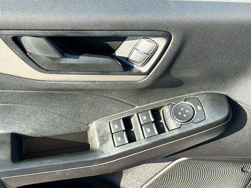 Used 2022 Ford Escape SE image 15